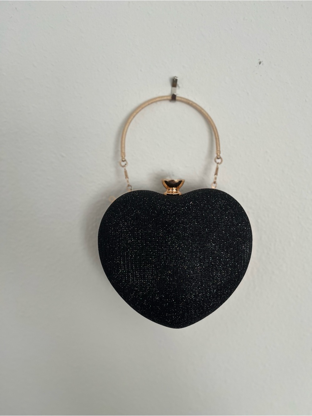 Black Heart-Shaped Glitter Evening Clutch with Gold Handle